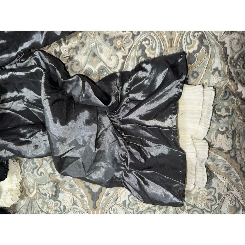 vintage avant garde Gray Satin Lounge Set‎ Pierrot Clown Red Pom Pom